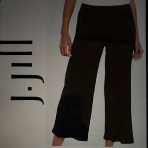 J. Jill Full Leg Ponte Crop Pants Size Medium